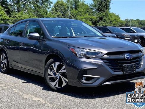Certified 2025 Subaru Legacy Premium AWD/4WD image 2