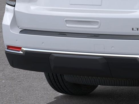 New 2026 Chevrolet Suburban LT w/ Comfort Package image 14