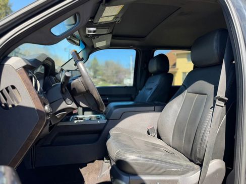 Used 2016 Ford F250 Platinum w/ FX4 Off-Road Package image 5