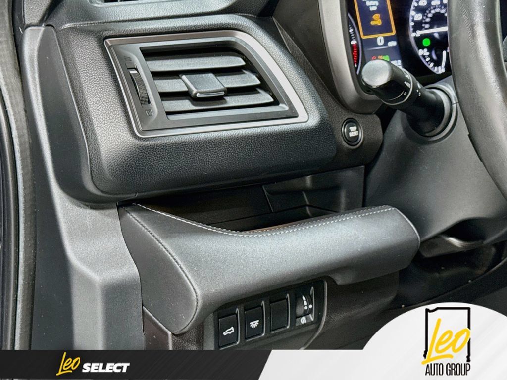 Used 2023 Subaru Ascent Touring AWD/4WD image 13