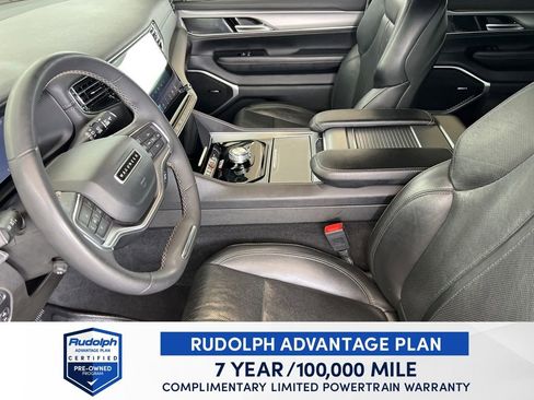 Used 2023 Jeep Wagoneer Series II image 3