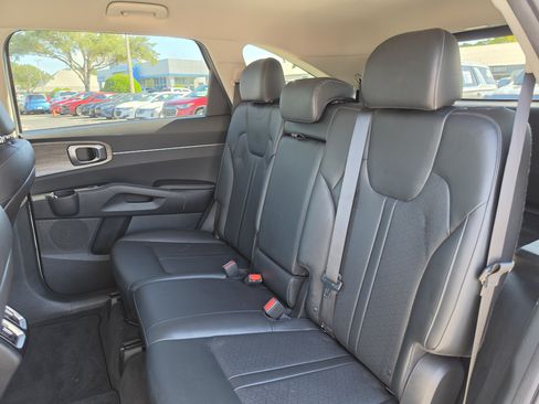 Used 2022 Kia Sorento S AWD/4WD image 22