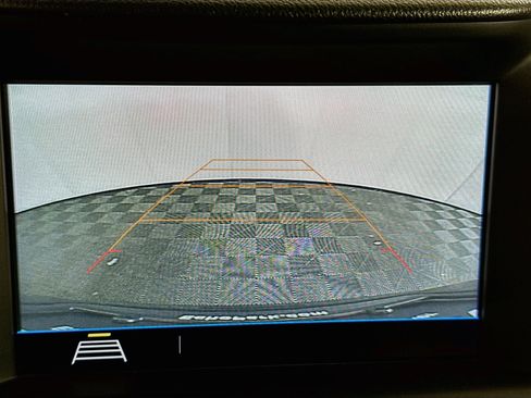 Used 2018 GMC Terrain SLT w/ Infotainment Package II AWD/4WD image 23