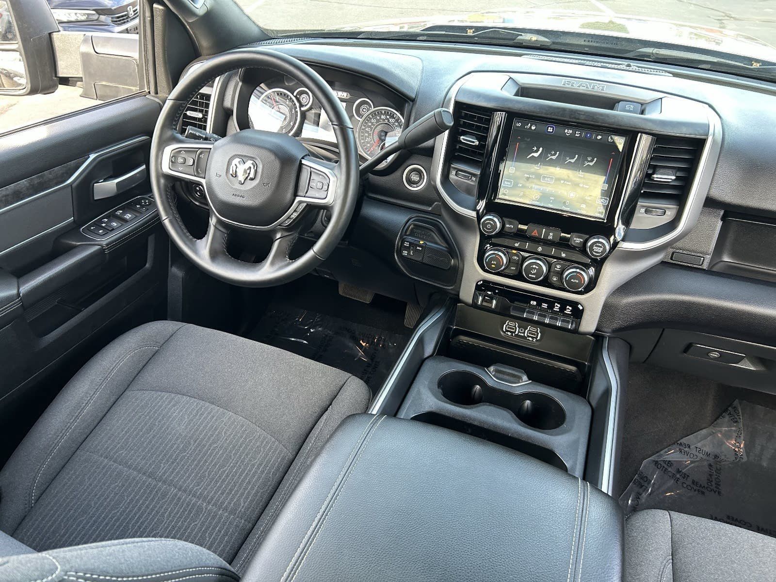 Used 2024 RAM 3500 Big Horn w/ Sport Appearance Package AWD/4WD image 17