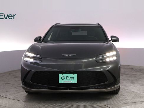 Used 2023 Genesis GV60 Advanced w/ Cargo Package image 12