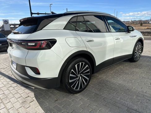 Certified 2023 Volkswagen ID.4 Pro S Plus image 5