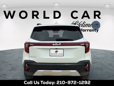 Used 2025 Kia Seltos EX w/ EX Sunroof Package FWD image 6