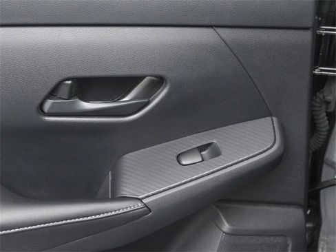 Used 2025 Nissan Sentra S image 20