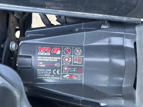 Used 2023 Jeep Wrangler Sport S image 7