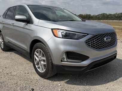 Used 2024 Ford Edge SEL w/ Convenience Package