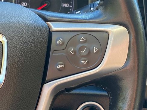 Used 2018 GMC Terrain SLT w/ Preferred Package image 22