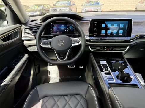 New 2026 Volkswagen Atlas SEL Premium R-Line image 15