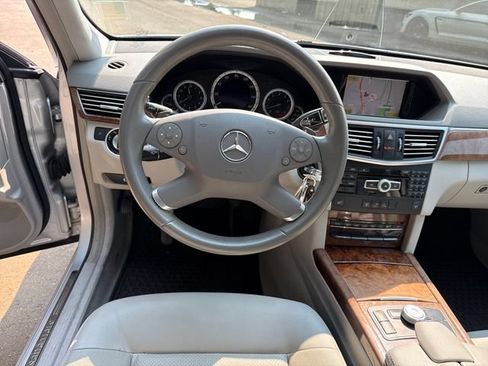Used 2012 Mercedes-Benz E 350 Sedan image 17