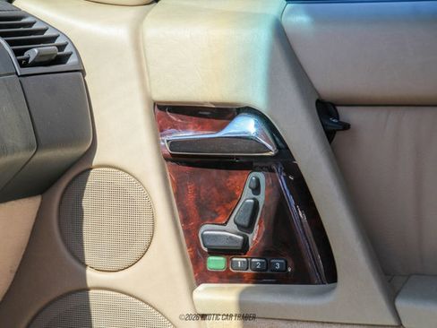 Used 1995 Mercedes-Benz SL 320 image 40