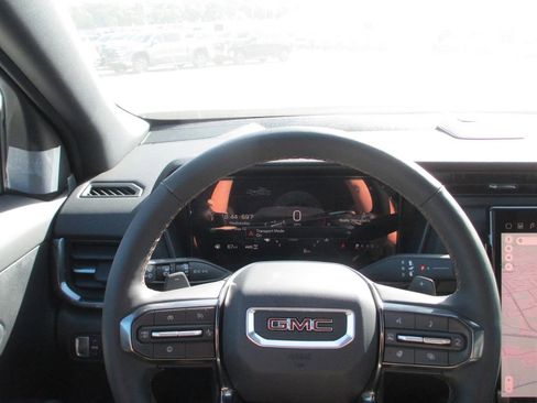 New 2026 GMC Terrain AT4 AWD/4WD image 18