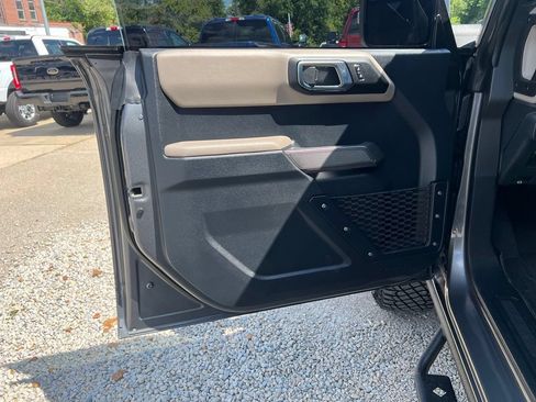 Used 2022 Ford Bronco Wildtrak AWD/4WD image 11