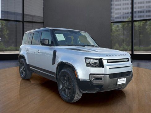 Used 2022 Land Rover Defender 110 X-Dynamic SE AWD/4WD image 10