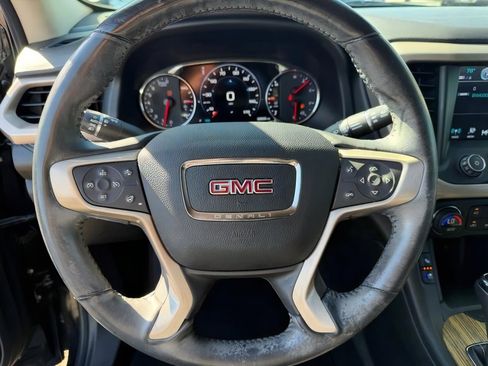 Used 2017 GMC Acadia Denali w/ Technology Package FWD image 22