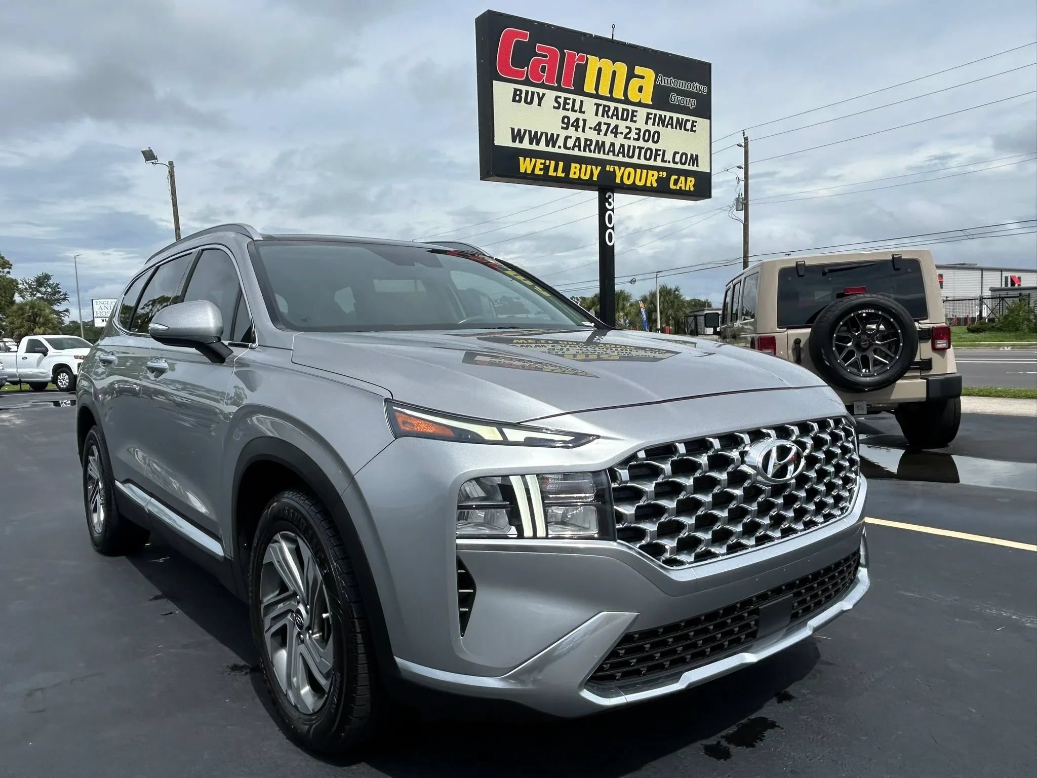 Used 2021 Hyundai Santa Fe SEL w/ Convenience + Premium Package FWD image 1