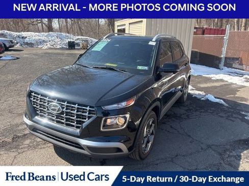 Certified 2024 Hyundai Venue SEL image 1