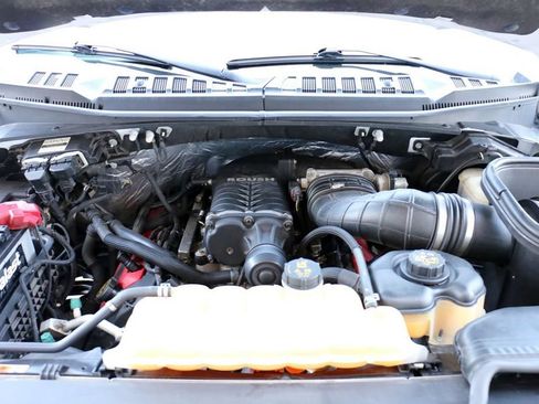 Used 2017 Ford F150 XLT w/ Equipment Group 302A Luxury AWD/4WD image 35
