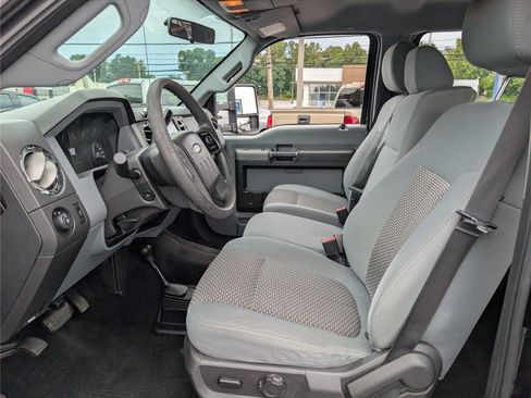Used 2011 Ford F250 XLT w/ XLT Interior Pkg AWD/4WD image 17