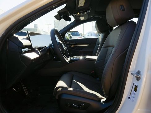 New 2026 BMW 530i w/ Executive Package image 10