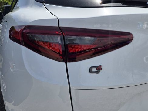 Used 2020 Alfa Romeo Stelvio Ti Sport w/ Quick Order Package 22S Sport AWD/4WD image 7