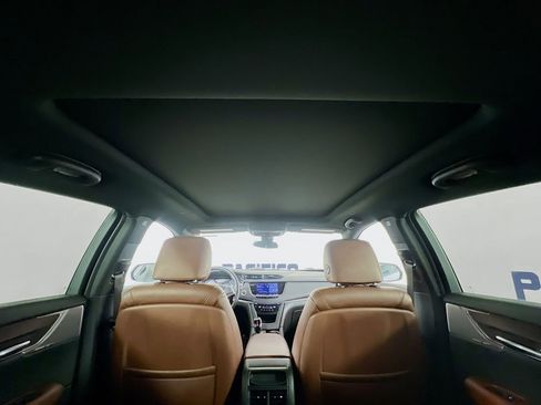 Used 2021 Cadillac XT5 Sportv w/ LPO, Floor Liner Package AWD/4WD image 40