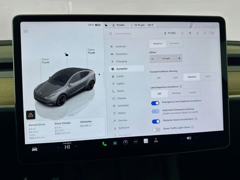 Used 2022 Tesla Model Y Performance AWD/4WD image 33