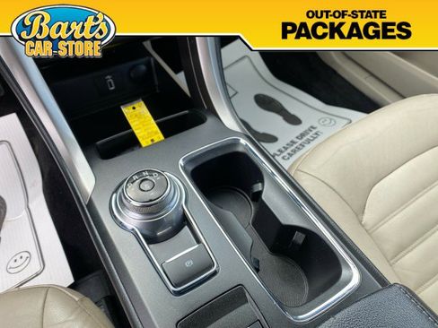 Used 2017 Ford Fusion SE w/ Fusion SE Technology Package image 31