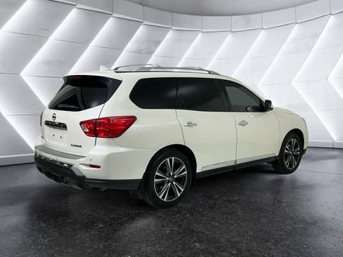 Used 2019 Nissan Pathfinder Platinum w/ Cargo Package FWD image 4