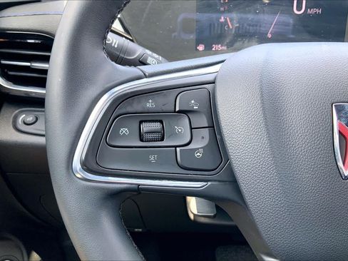 Used 2024 Buick Envista Sport Touring w/ Convenience I Package FWD image 24