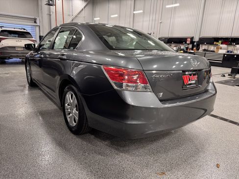 Used 2010 Honda Accord LX-P image 29
