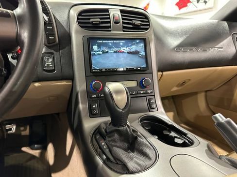 Used 2007 Chevrolet Corvette Coupe w/ Preferred Equipment Group RWD image 8