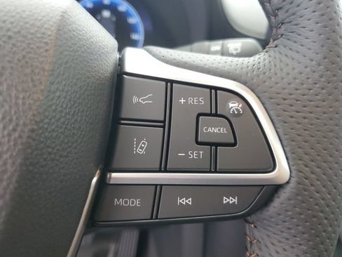 Used 2025 Toyota Sienna Limited AWD/4WD image 25