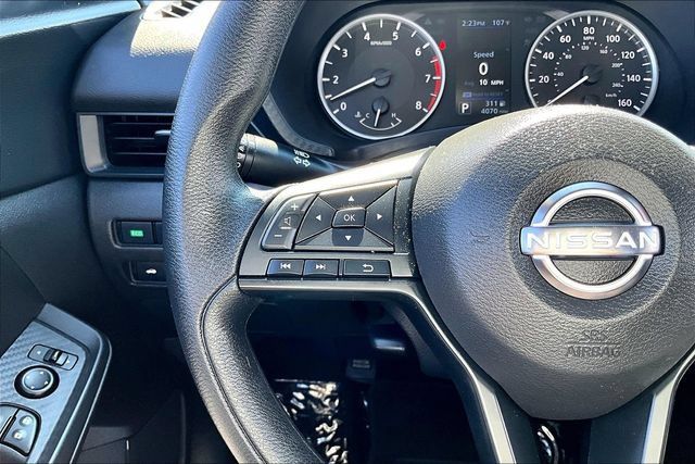 Certified 2025 Nissan Sentra S FWD image 10