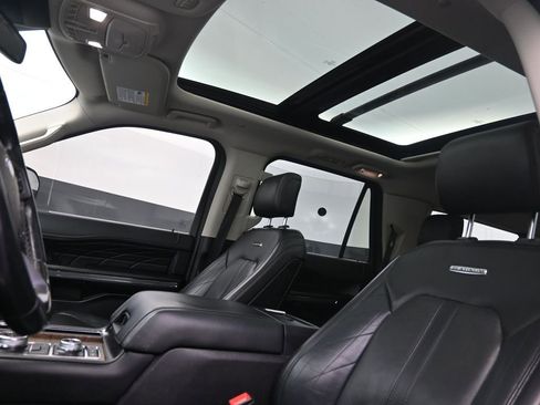 Used 2019 Ford Expedition Max Platinum image 20