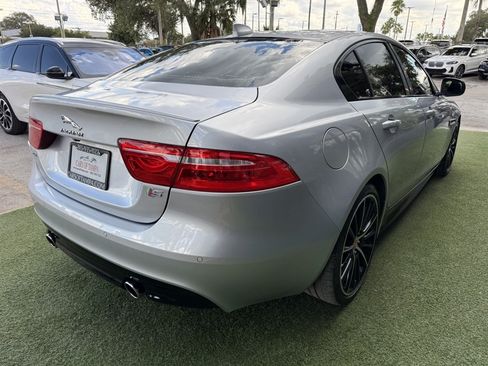 Used 2018 Jaguar XE S RWD image 6