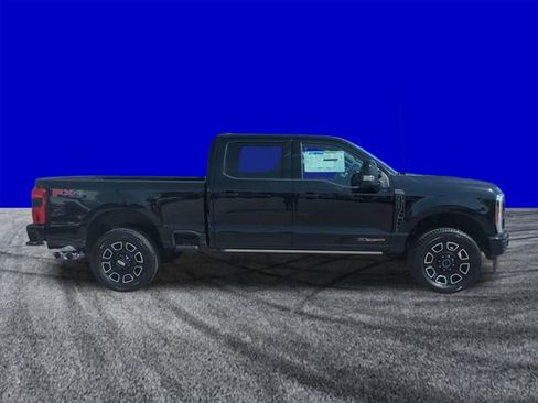 New 2025 Ford F350 Platinum w/ FX4 Off-Road Package image 3