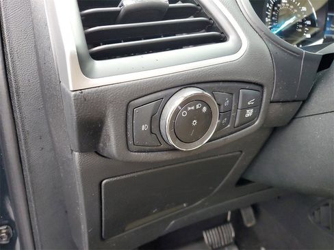 Used 2023 Ford Edge SEL w/ Convenience Package image 9