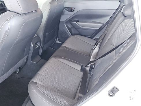 Used 2024 Subaru Crosstrek 2.0i Premium image 28