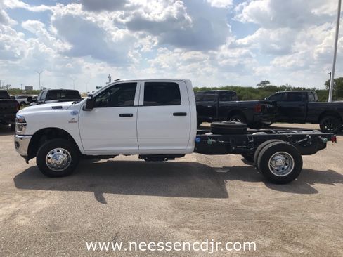 New 2026 RAM 3500 Tradesman w/ Chrome Appearance Group image 4