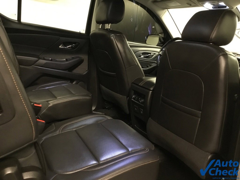 Used 2021 Chevrolet Traverse Premier w/ Redline Edition AWD/4WD image 38