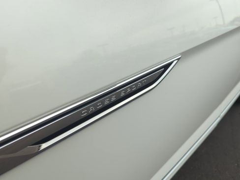 Used 2022 Volkswagen Atlas Cross Sport SEL R-Line image 22