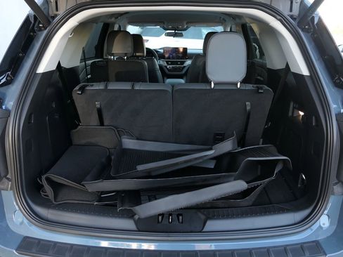 Used 2025 Ford Explorer Active w/ Active Comfort Package image 23