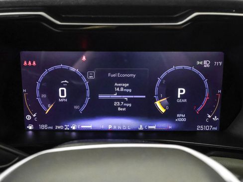 Used 2025 Chevrolet Colorado ZR2 w/ Technology Package AWD/4WD image 27