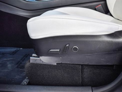 Used 2021 Tesla Model Y Performance image 20