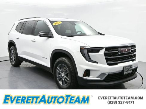 Used 2025 GMC Acadia Elevation image 1