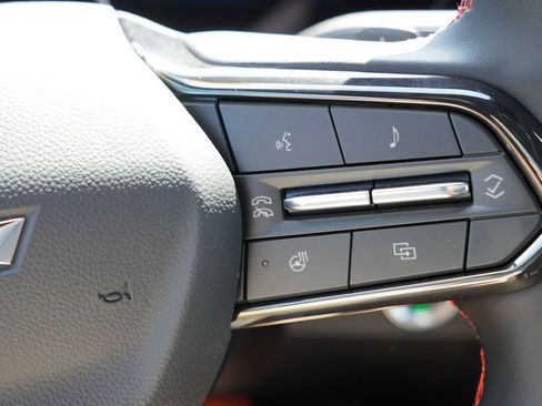 New 2026 Chevrolet Traverse RS image 18